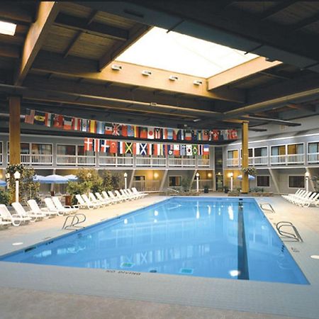 The Cove At Yarmouth Hotel West Yarmouth Exterior photo