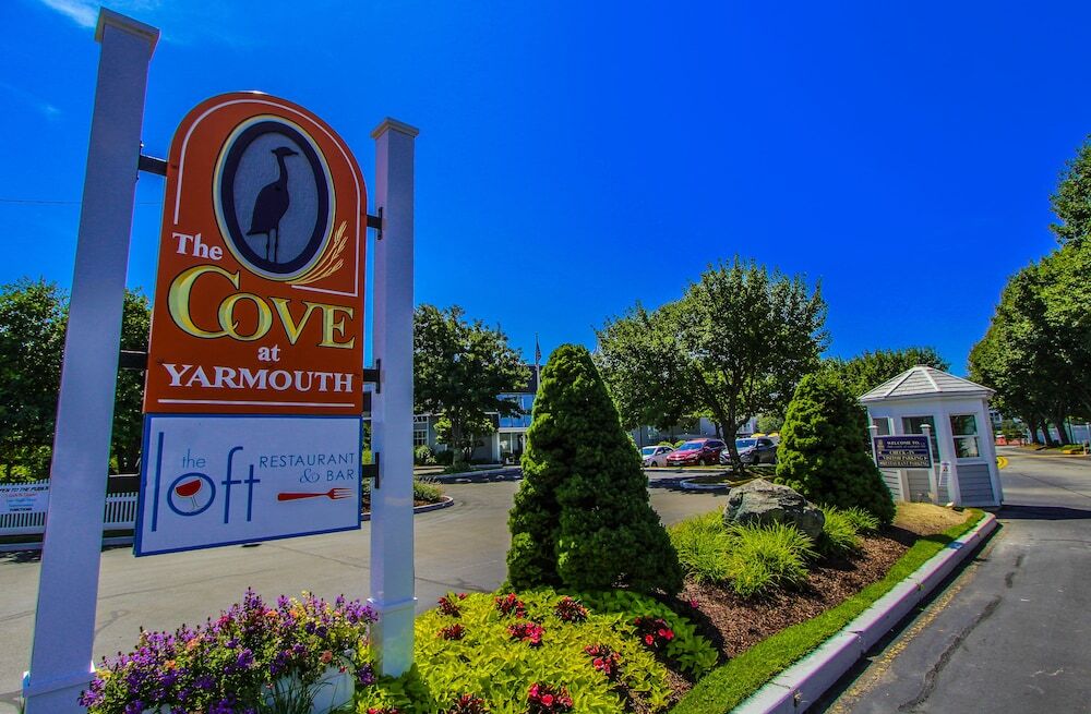 The Cove At Yarmouth Hotel West Yarmouth Exterior photo